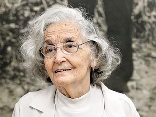 LA CUBANA FINA GARCÕA MARRUZ GANA EL VIII PREMIO DE POESÕA GARCÕA LORCA