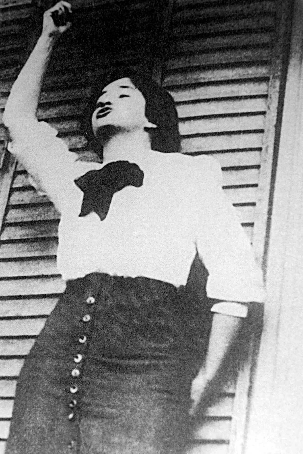 5 Poemas y una carta de Salvadora Medina Onrubia (6)