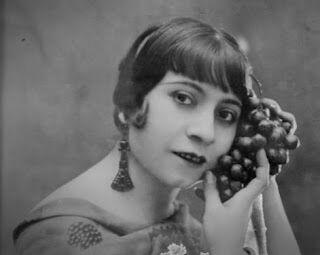8 Poemas de Esperanza Zambrano (8)