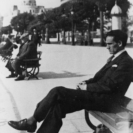 16 Poemas de César Vallejo (12)