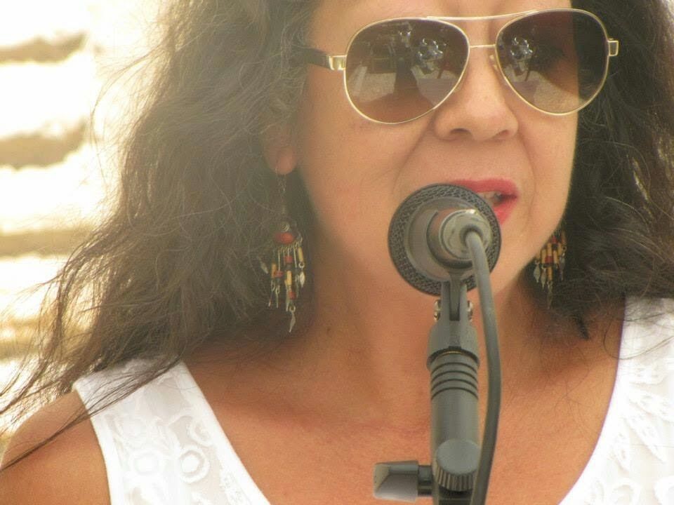 9 Poemas de Silvia Cuevas-Morales (3)