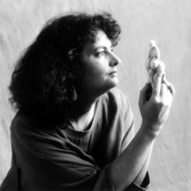 Las Imprescindibles — Miriam Simos