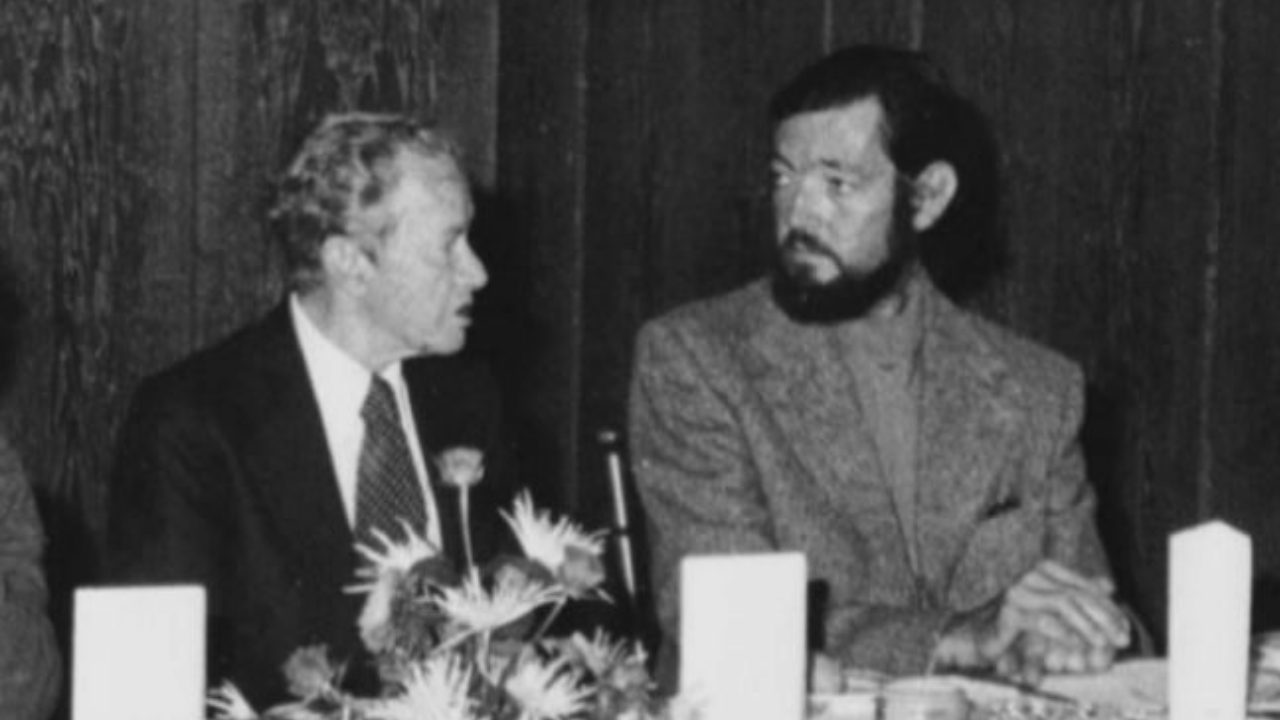 15 Poemas de Julio Cortázar (25)