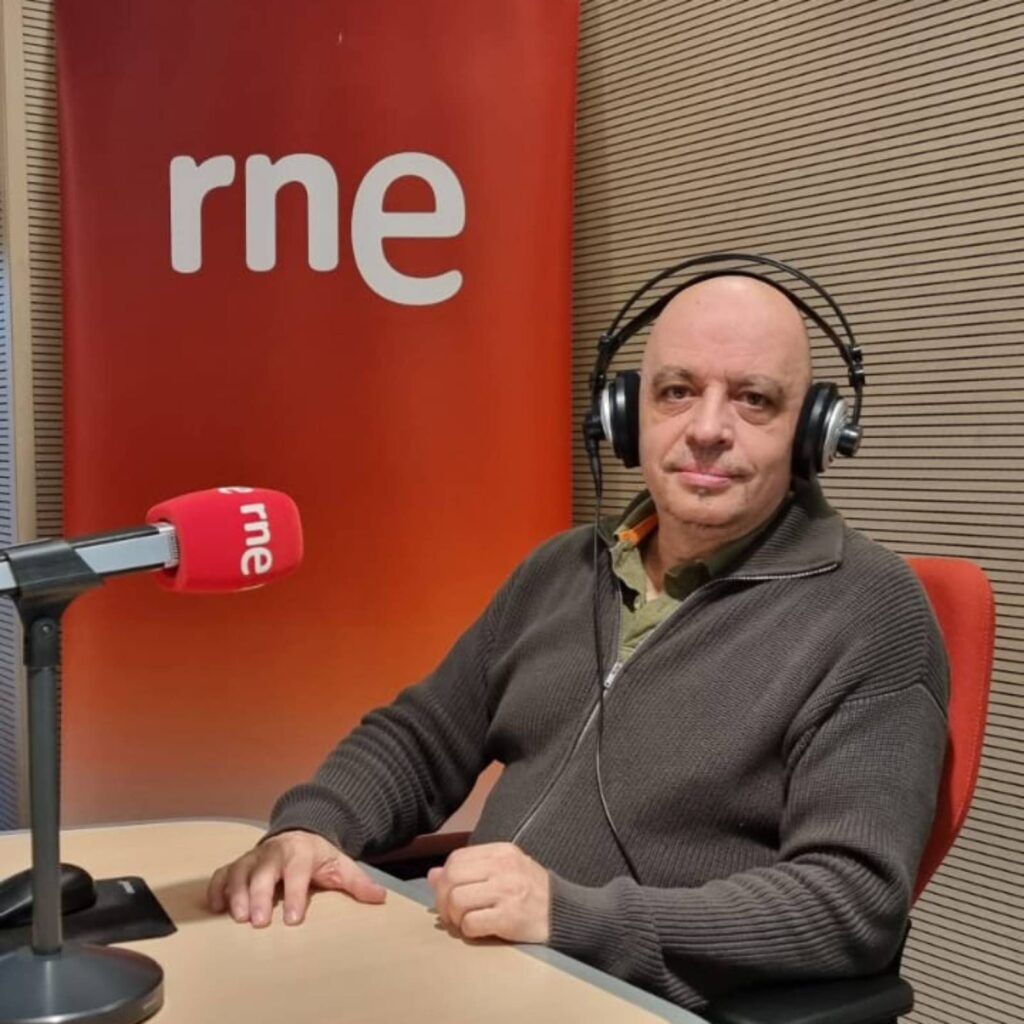 8 Poemas de Juan Antonio Gonzalez-Iglesias (5)