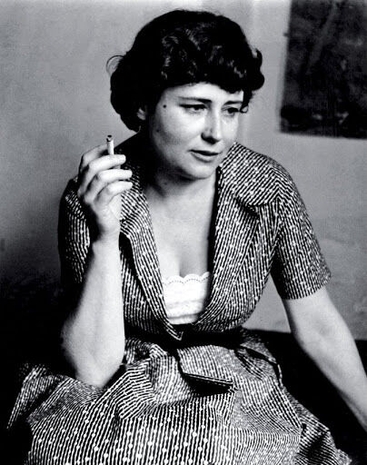 3 Poemas y dos cuentos de Doris Lessing (2)