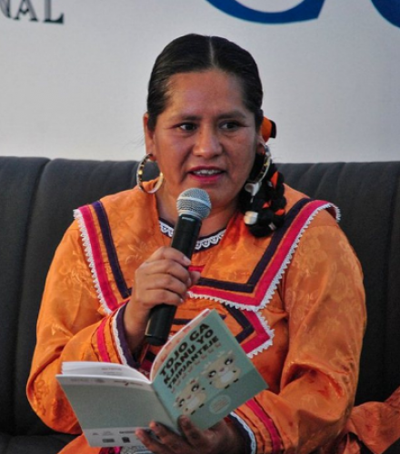 8 Poemas de Elizabeth Pérez Tzintzún (8)