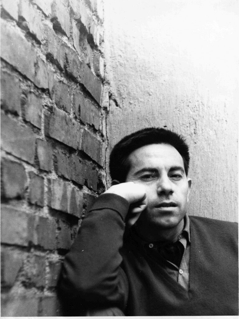 8 Poemas de Agustín Gómez Arcos (5)