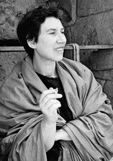 3 Poemas y un Relato de Natalia Ginzburg